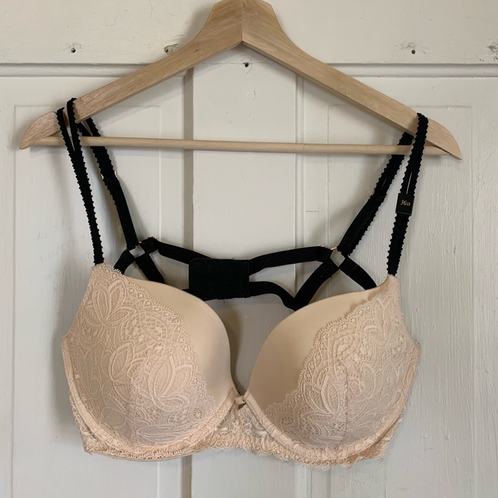 Victoria’s Secret Lace Push-up Bra, Never Worn